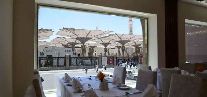 Golden Tulip Al Zahabi image